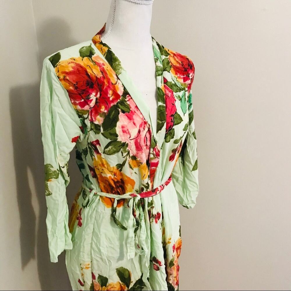 Floral Robe - Picture 2 of 3